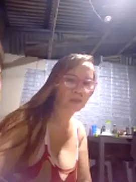 Snapshot of SexyHottMom chatting on October 23, 2025, 12:48 pm SexyHottMom online show from October 23, 2025, 12:48 pm