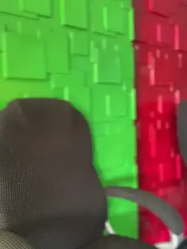 Snapshot of Linda_LS chatting on October 31, 2025, 1:34 pm Linda LS online show from October 31, 2025, 1:34 pm