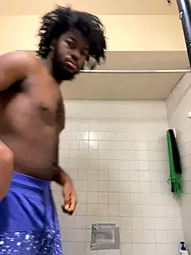 ThickDic28 online show from September 29, 2025, 6:46 pm