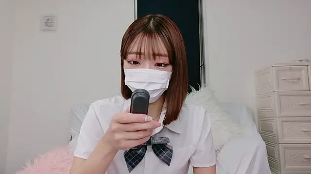 Rina 72 online show from September 28, 2025, 8:20 am