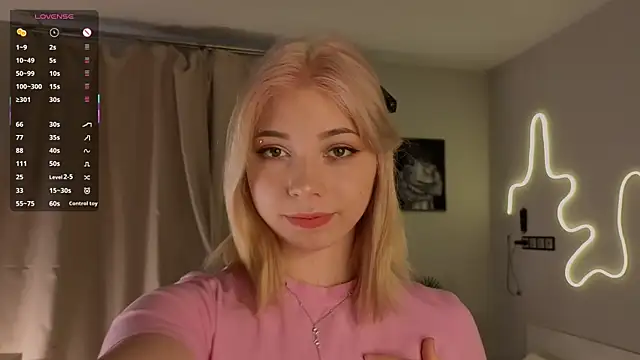 Snapshot of SibleyDurborow chatting on October 17, 2025, 4:26 am SibleyDurborow online show from October 17, 2025, 4:26 am