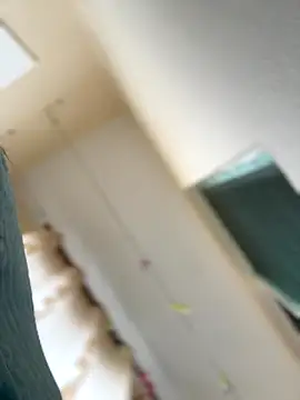 Snapshot of iSelena chatting on October 27, 2025, 7:12 am iSelena online show from October 27, 2025, 7:12 am