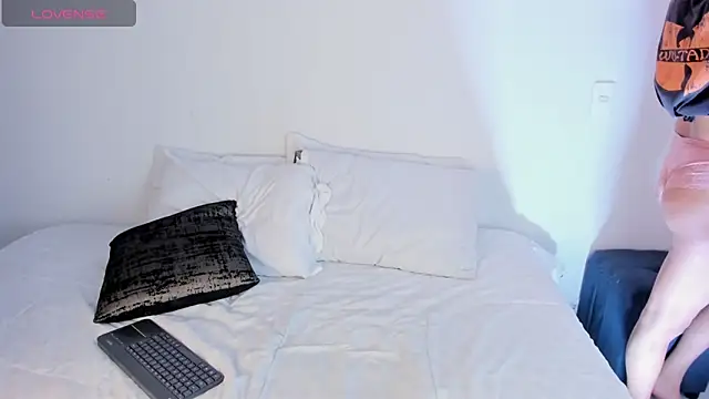 Aleexiiaa online show from September 22, 2025, 12:07 pm