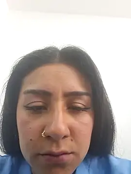 CAROLINE  07 online show from January 7, 2026, 12:07 pm