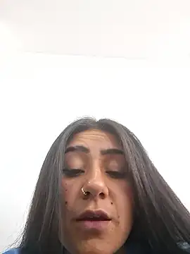 CAROLINE  07 online show from January 14, 2026, 5:40 pm