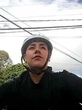 CAROLINE  07 online show from March 22, 2026, 1:03 pm