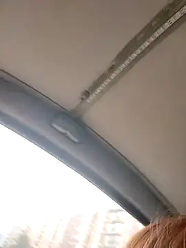 Snapshot of Zoe73_ chatting on October 24, 2025, 6:37 pm Zoe73 online show from October 24, 2025, 6:37 pm