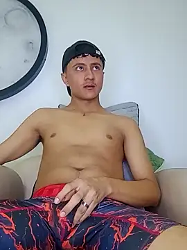  Leohot  online show from April 1, 2026, 3:40 am