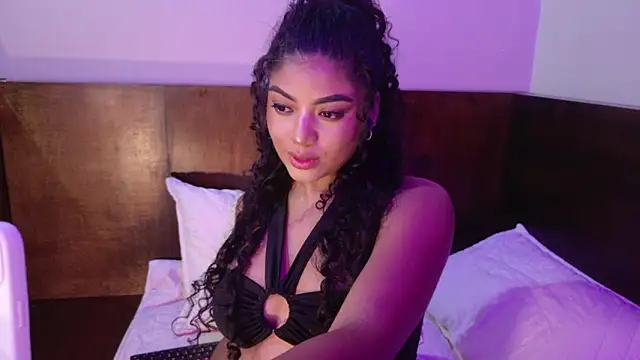 Carly Monroe  online show from October 24, 2025, 10:06 pm