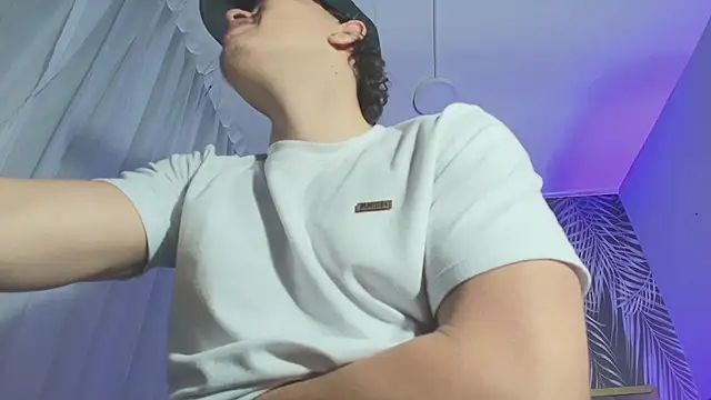 SEXYBOY VC online show from November 11, 2025, 12:05 pm