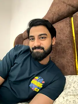 hottestboy03 online show from November 15, 2025, 11:07 am