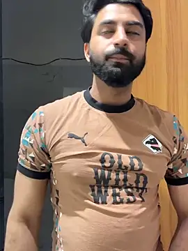 hottestboy03 online show from February 18, 2026, 8:43 am