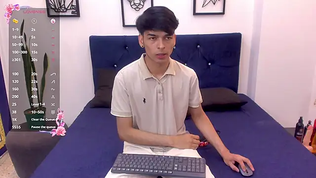 OnlyJos online show from October 2, 2025, 5:42 pm