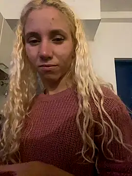 Snapshot of Bruna551 chatting on November 1, 2025, 10:34 pm Bruna551 online show from November 1, 2025, 10:34 pm