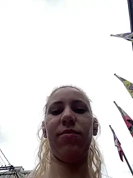 Snapshot of Bruna551 chatting on November 16, 2025, 3:28 pm Bruna551 online show from November 16, 2025, 3:28 pm