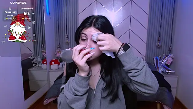 agarycus  online show from December 4, 2025, 1:09 pm