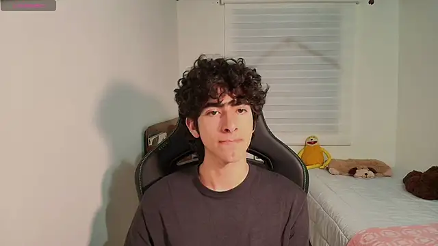 Nude Boy18 online show from June 17, 2026, 3:20 am