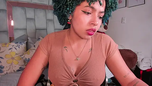 momo ayasse online show from November 22, 2025, 3:16 am