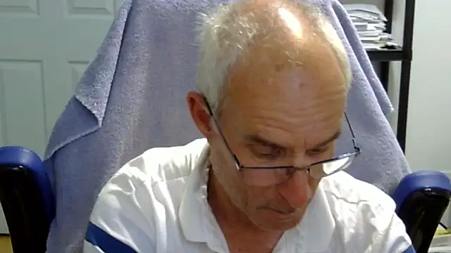 funone1999 online show from October 1, 2025, 1:22 am