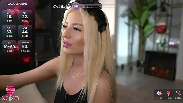 SerenaNoir online show from June 28, 2026, 8:59 pm