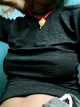 Snapshot of Joshi_Love143 chatting on September 9, 2025, 4:17 pm Joshi Love143 online show from September 9, 2025, 4:17 pm