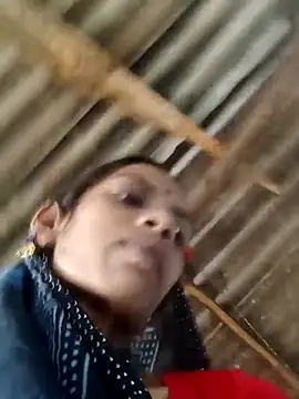 Snapshot of Joshi_Love143 chatting on September 12, 2025, 4:01 am Joshi Love143 online show from September 12, 2025, 4:01 am