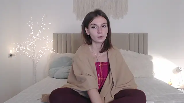 Snapshot of Little_mia__ chatting on October 3, 2025, 8:50 pm Little mia online show from October 3, 2025, 8:50 pm