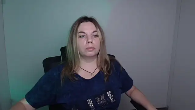 Jessica Amore online show from September 9, 2025, 11:43 am