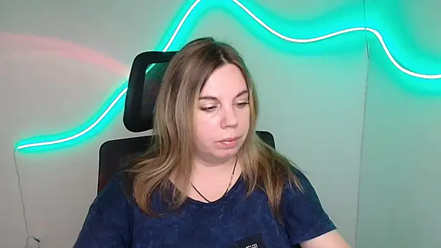 Jessica Amore online show from October 6, 2025, 5:43 pm