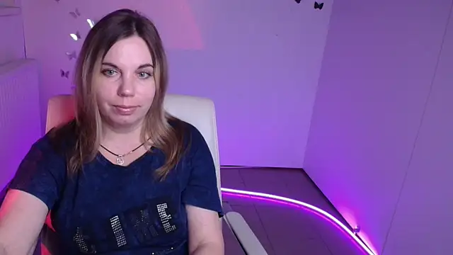 Jessica Amore online show from October 7, 2025, 7:33 pm