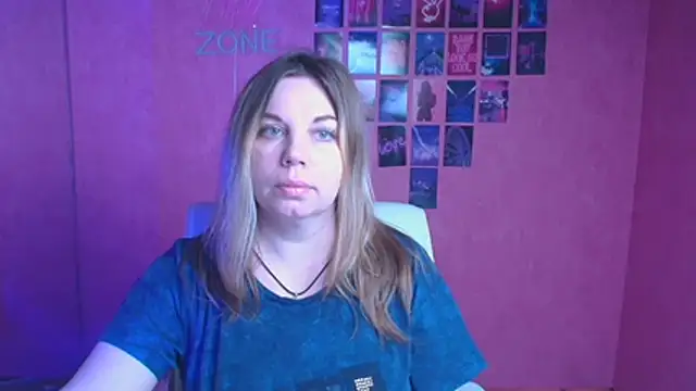 Jessica Amore online show from November 4, 2025, 6:45 am