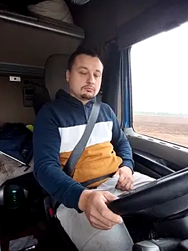 Snapshot of Amberdual chatting on October 28, 2025, 6:28 am Amberdual online show from October 28, 2025, 6:28 am