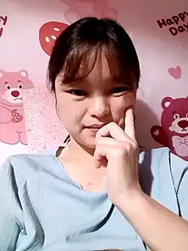 XoiXoi232 online show from November 9, 2025, 12:53 am