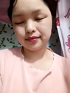 XoiXoi232 online show from April 18, 2026, 11:36 am