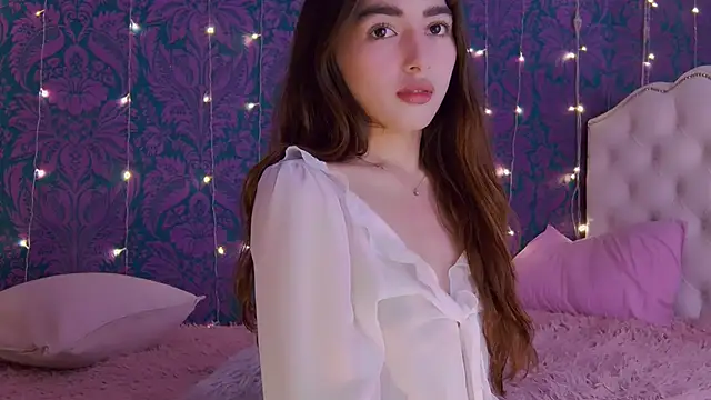 CherrRoses online show from October 16, 2025, 1:45 pm