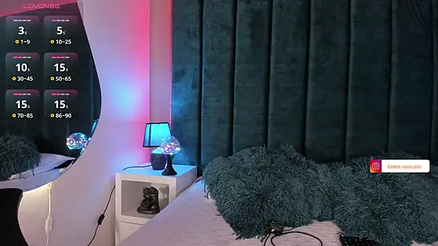 kate cass online show from October 1, 2025, 11:38 am