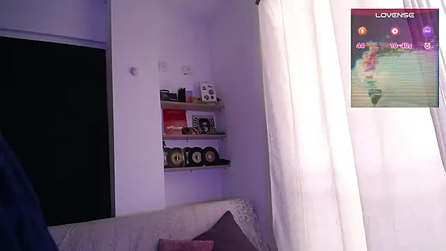 dark  nymph online show from April 13, 2026, 9:42 pm