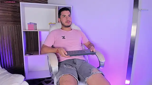 Axel grey  online show from November 5, 2025, 12:49 pm