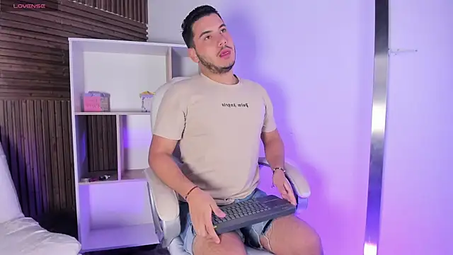 Axel grey  online show from November 7, 2025, 12:16 pm