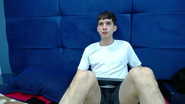 Jheampiiero online show from October 12, 2025, 1:43 pm