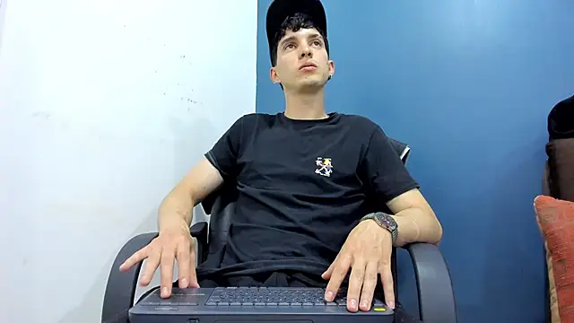 Jheampiiero online show from February 12, 2026, 9:10 pm