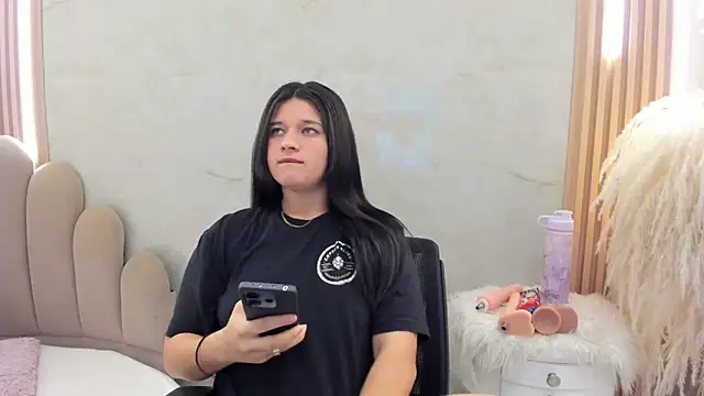 Snapshot of lanarios chatting on November 12, 2025, 4:35 am lanarios online show from November 12, 2025, 4:35 am