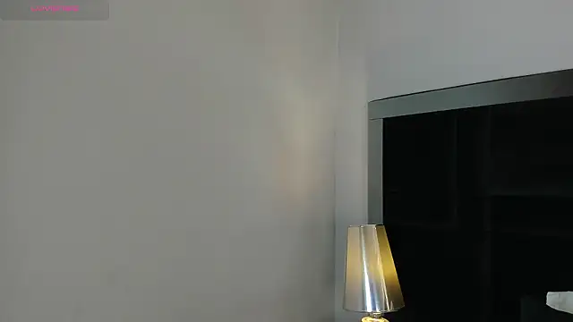 CarolineLee  online show from February 10, 2026, 10:36 pm