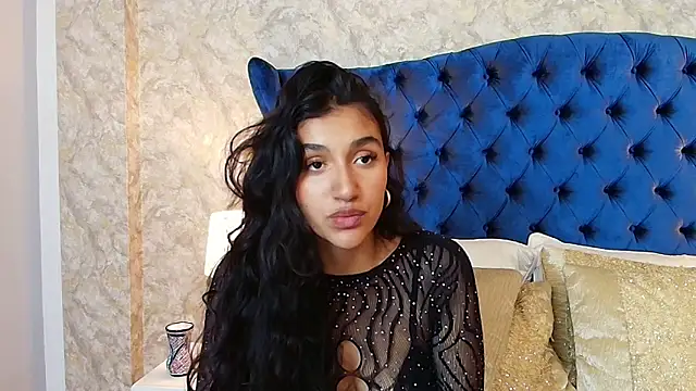 ValentiinaCruz online show from November 22, 2025, 8:52 pm