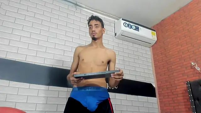 Snapshot of Sexvergon_26 chatting on October 12, 2025, 8:19 pm Sexvergon 26 online show from October 12, 2025, 8:19 pm