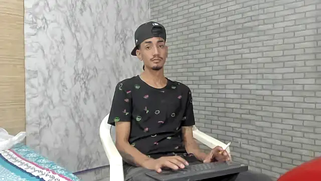 Snapshot of Sexvergon_26 chatting on November 24, 2025, 8:30 pm Sexvergon 26 online show from November 24, 2025, 8:30 pm