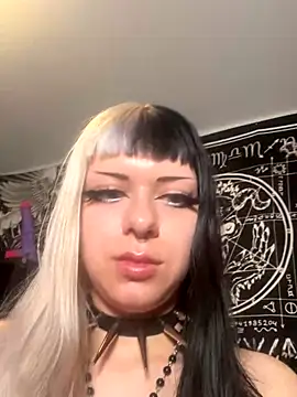Snapshot of Paige_Turner chatting on September 19, 2025, 4:40 pm Paige Turner online show from September 19, 2025, 4:40 pm