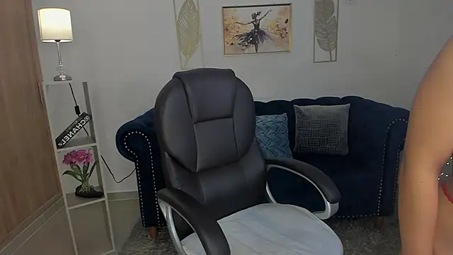 Saskia litt online show from October 20, 2025, 4:35 am