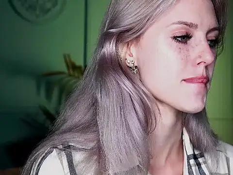 Nelly Carroll online show from September 13, 2025, 4:40 pm