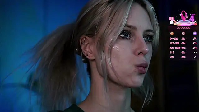 Nelly Carroll online show from November 28, 2025, 2:03 am